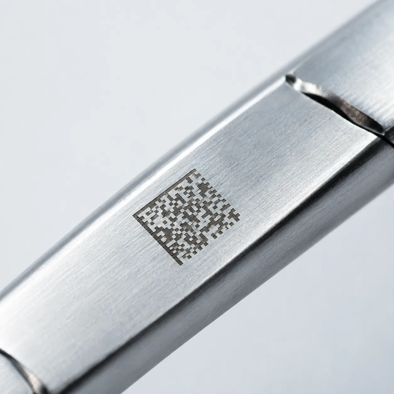A laser-etched UDI Data Matrix on a surgical instrument